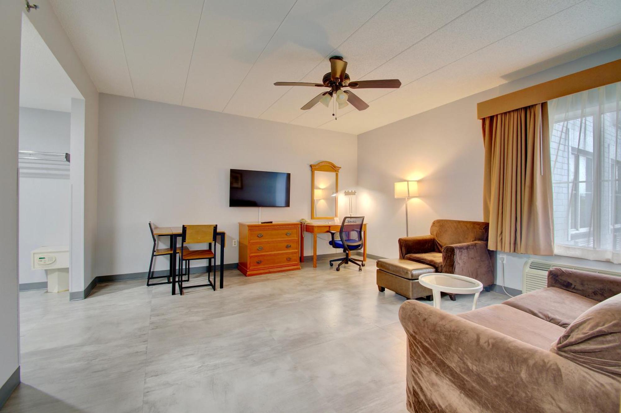 Quality Inn & Suites Cvg Airport Erlanger Exterior foto