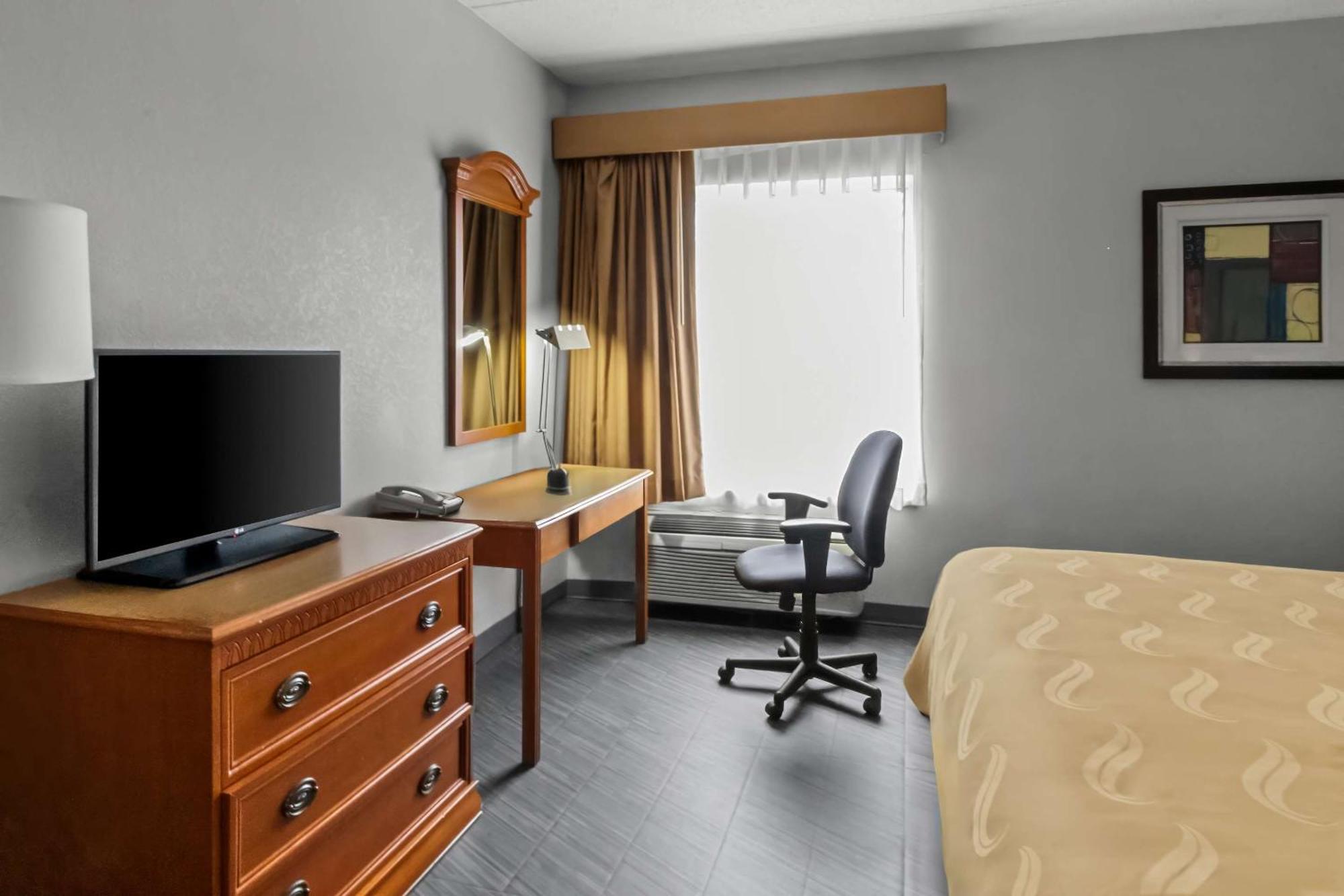 Quality Inn & Suites Cvg Airport Erlanger Exterior foto